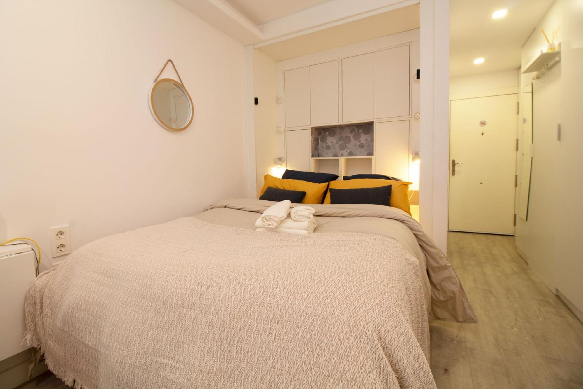 Elevana Apartment ฟูเอนฮิโรลา ภายนอก รูปภาพ