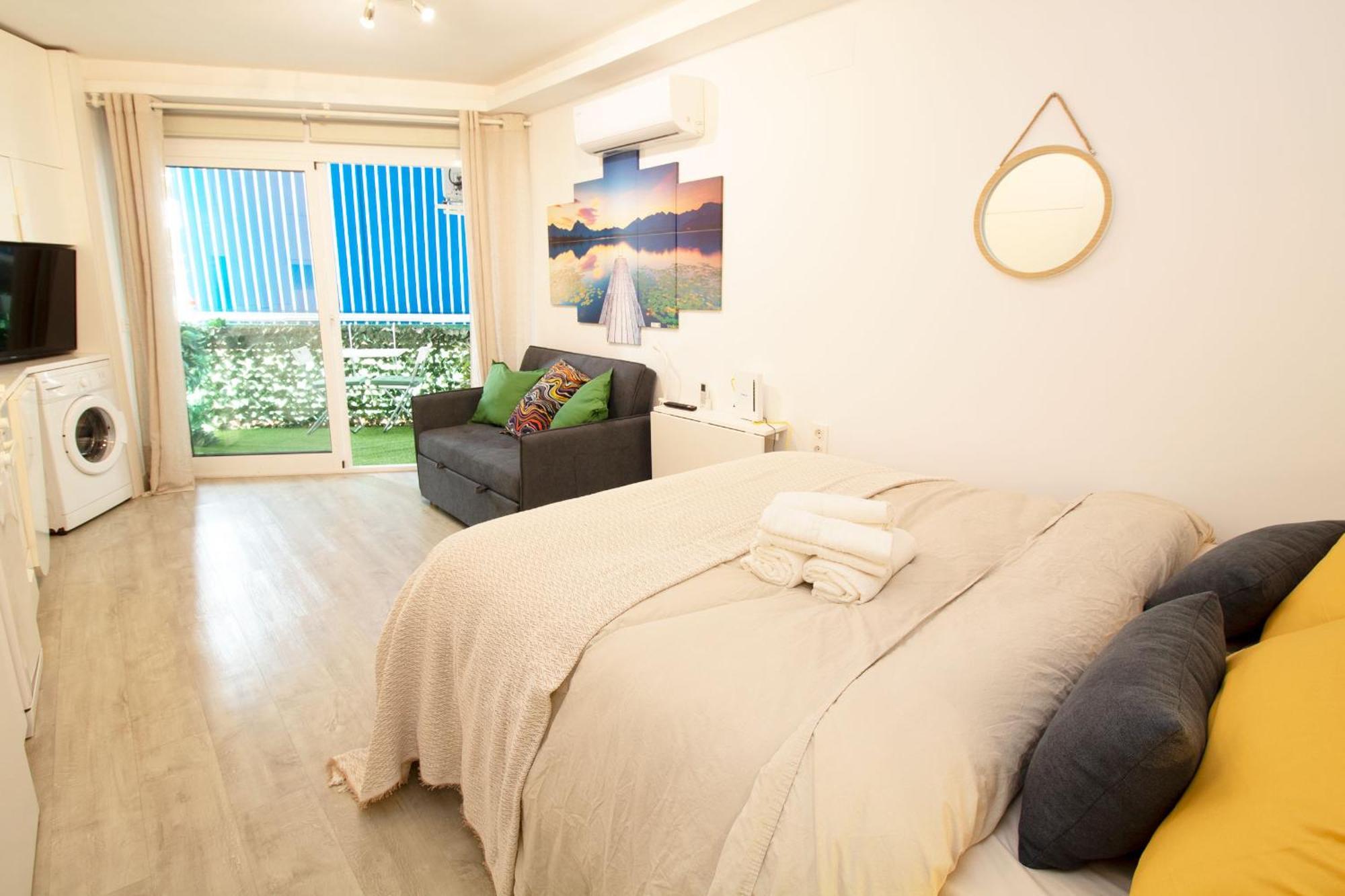 Elevana Apartment ฟูเอนฮิโรลา ภายนอก รูปภาพ